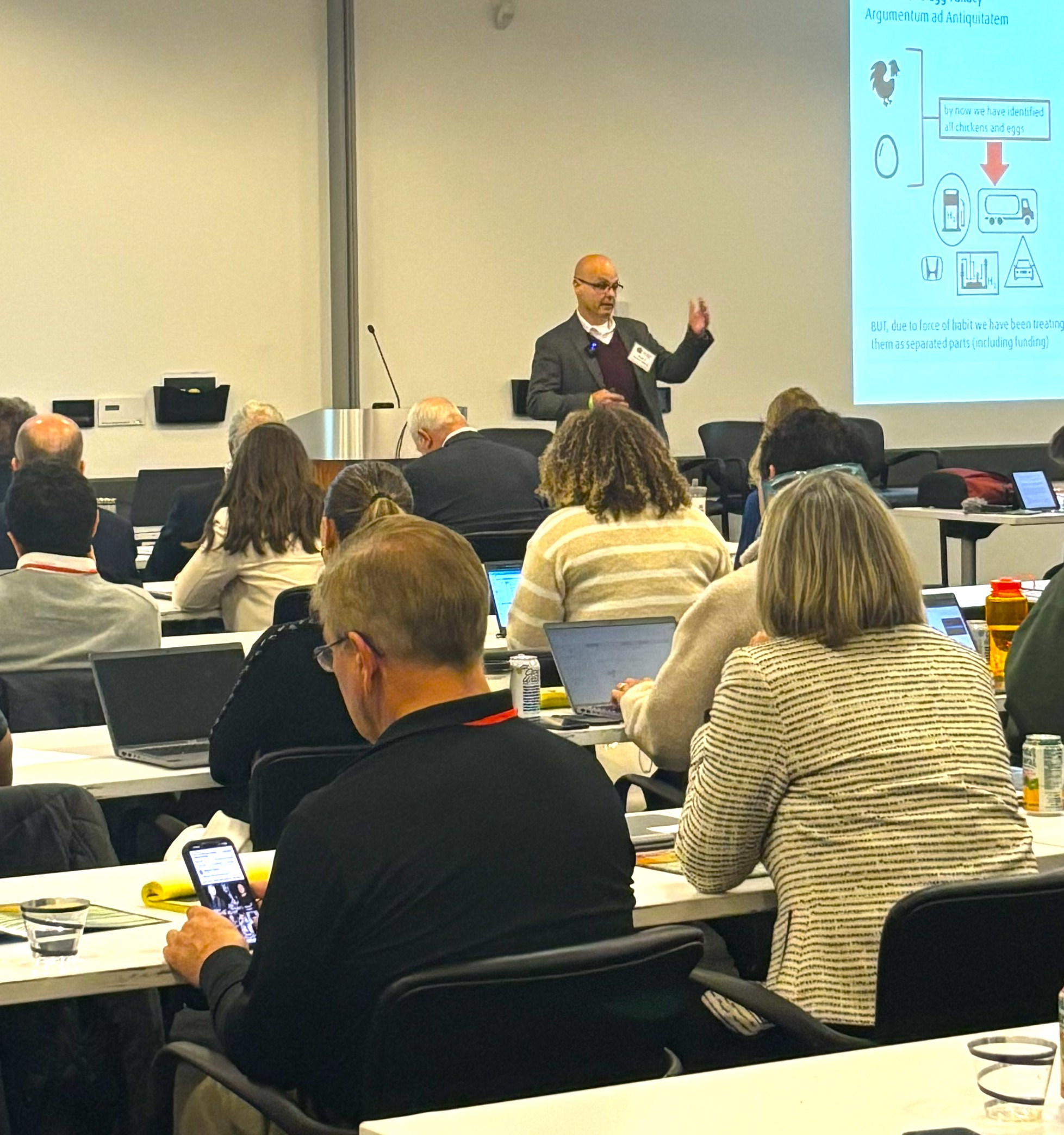 Wladimir Sarmiento-Darkin, Dir, National BD and Clean H2, Linde Gases US